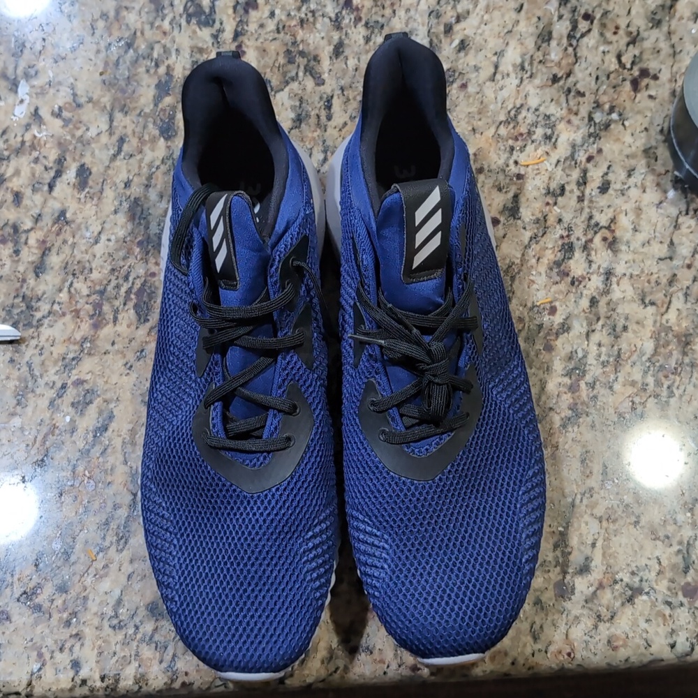 Men's Adidas Alpha bounce shoe sz.14